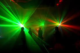 Лазерное шоу-дискотека на день рождения подростка.