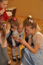 Дитячий день народження за сценарієм: Попелюшка і Принц