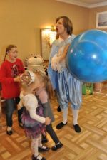 Дитяче свято, сценарій: Попелюшка і Принц