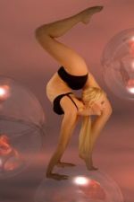 Послуга фокусницею з Собачкою і Дівчинка-Каучук